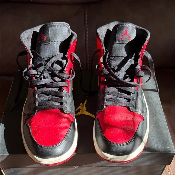 Nike Air Jordan I mid size - Picture 5 of 8
